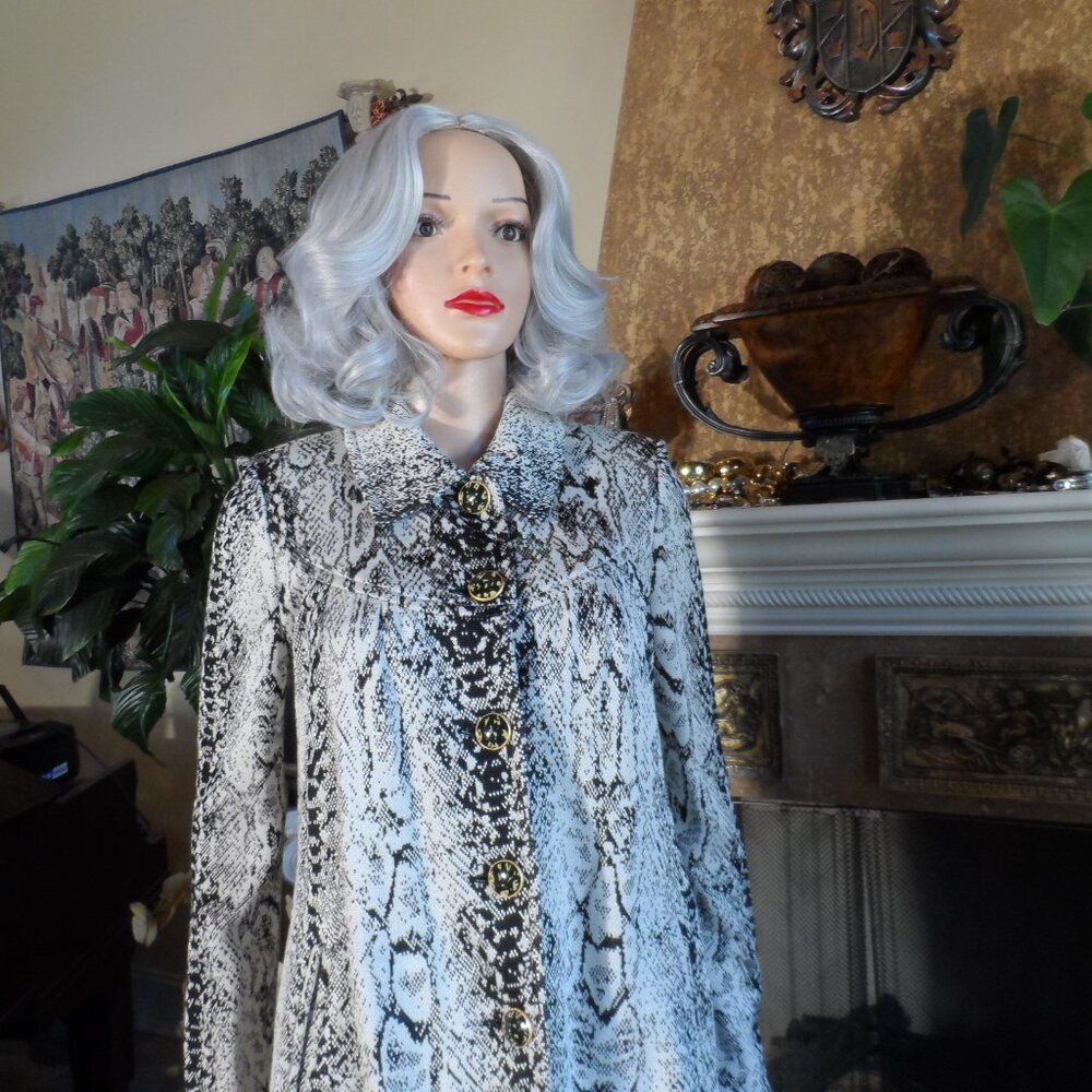 St. John Collection Black & White Python Print Sa… - image 4